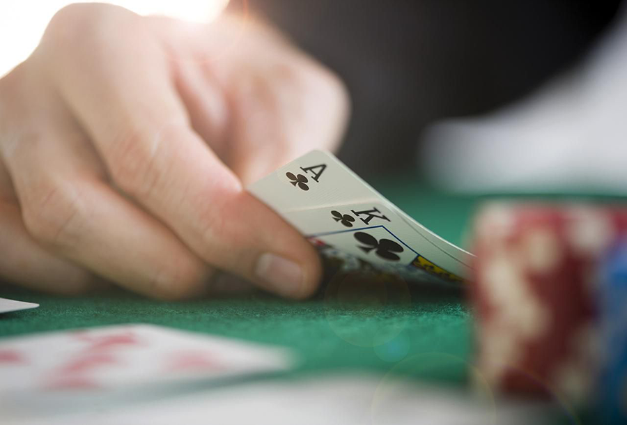 meo choi poker luon danh chien thang voi muc cuoc nho - hinh 3