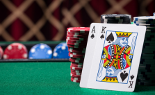 Người chơi trung cấp Poker có mắc sai lầm không?