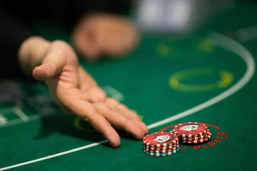 Các khoản thanh toán Baccarat và lợi thế của nhà cái trong trò chơi