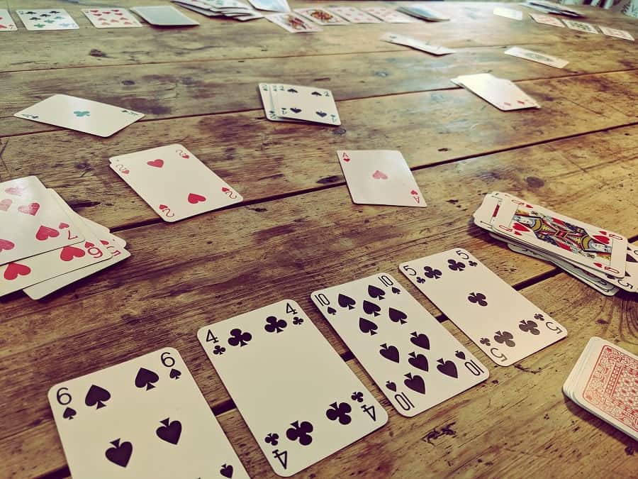 Chia sẻ luật chơi Poker Hồng Kông đơn giản cho ai chưa biết đến