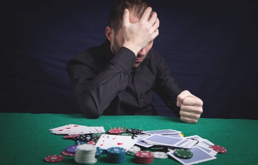 Hướng dẫn cách chơi tựa game Poker đơn giản và dễ hiểu?