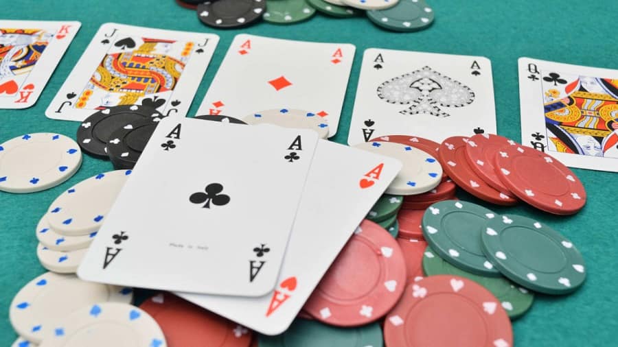 Những sai lầm trong game bài Baccarat người chơi dễ mắc phải